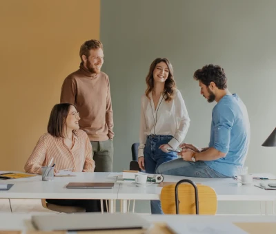 9000 Collaborateurs