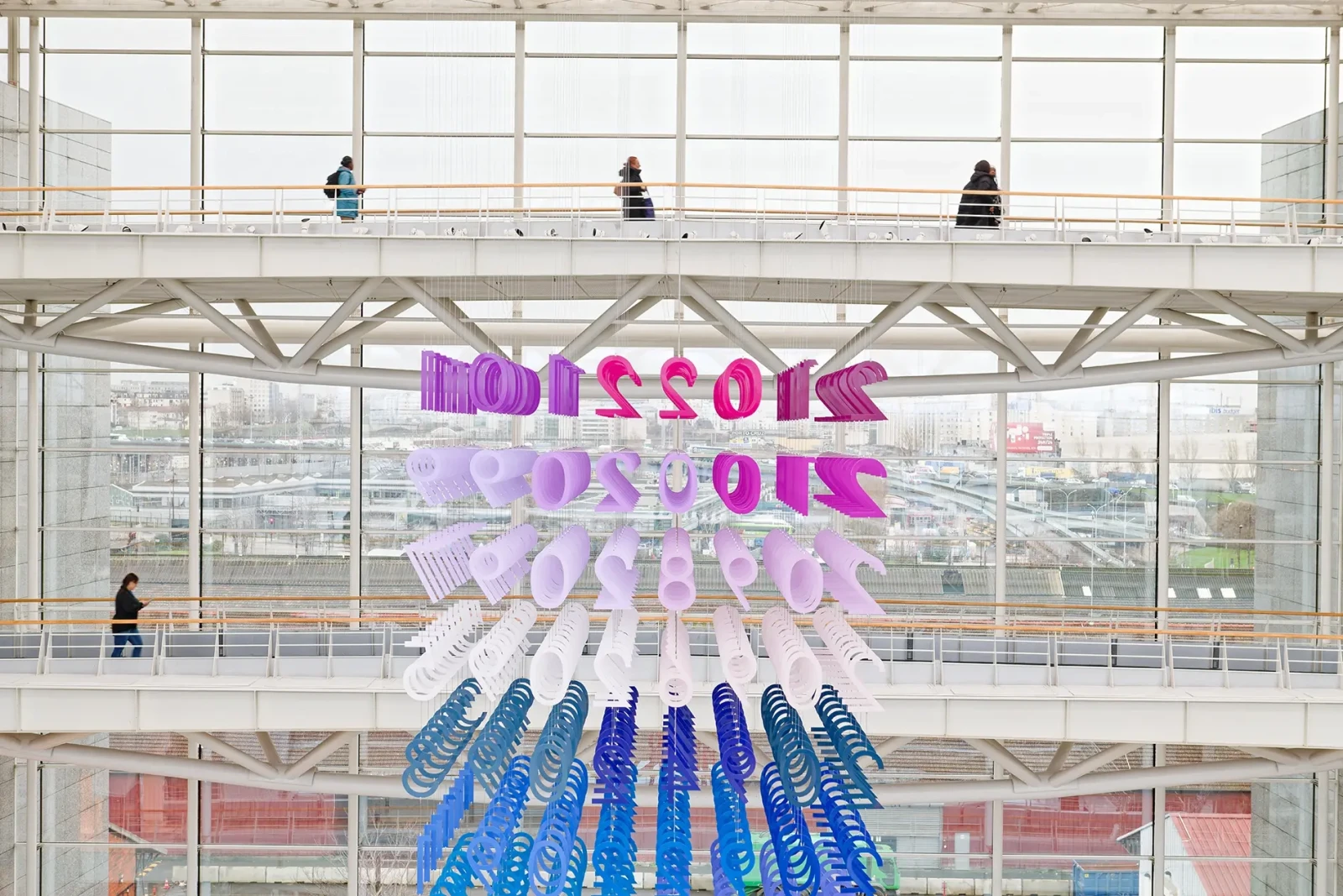 @emmanuelle moureaux - @theo baulig (photo)